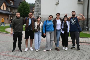 beyv